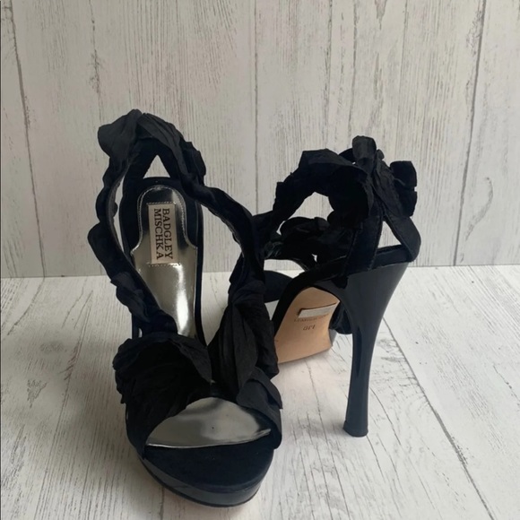 Badgley Mischka Shoes - Badgley Mischka Black Iden Ruffled Heels